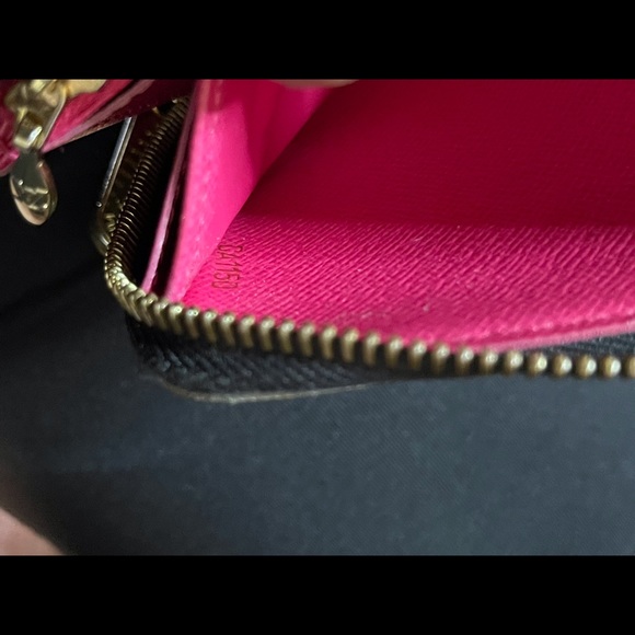 LOUIS VUITTON MULTICOLOR ZIPPY WALLET - Picture 9 of 9